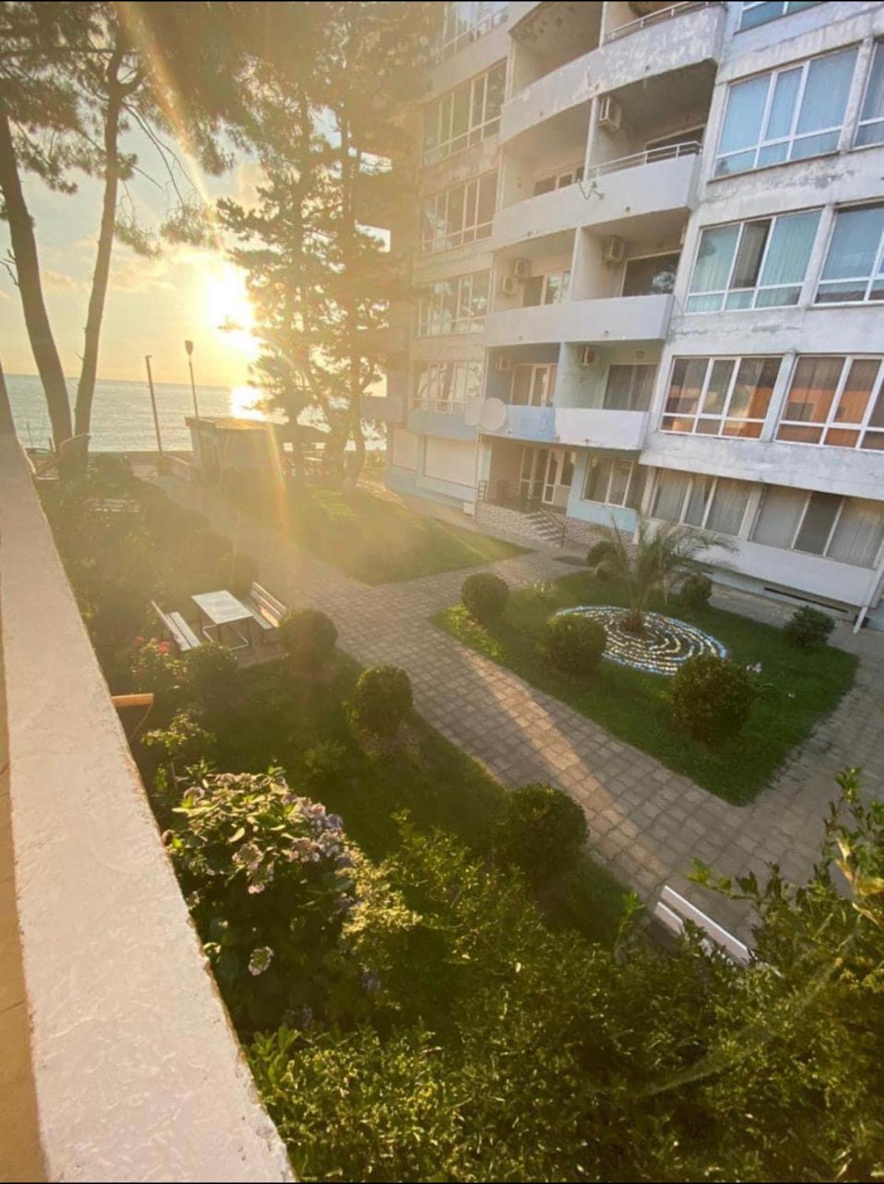 Guest House Orange Kobuleti Exterior photo